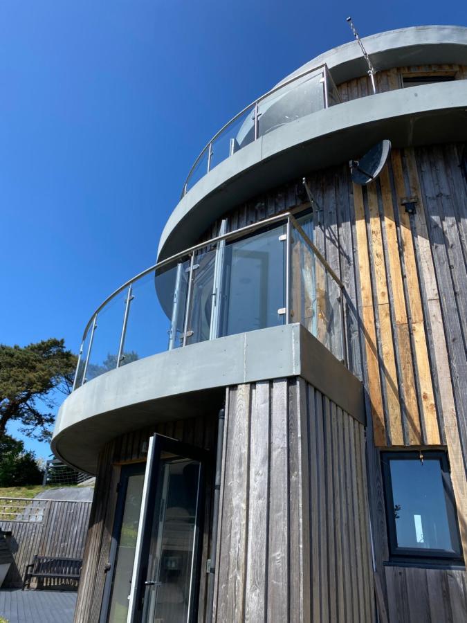 One Of The Best Properties In Lyme! Breathtaking Views Across The Whole Bay. 3 Stories With 2 Tier Veranda Around The Property. Sleeps 6 ライム・レジス エクステリア 写真